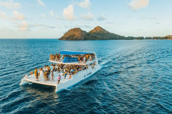 Top Reasons to Celebrate on London Party Boats